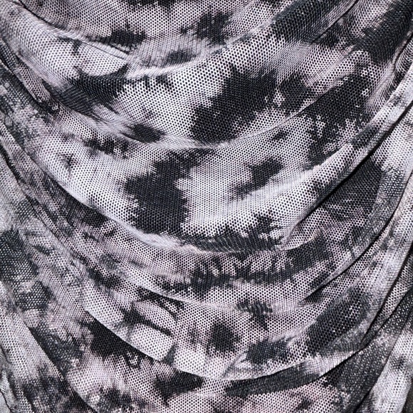 Mesh dress with underlining - Picture 4 of 6